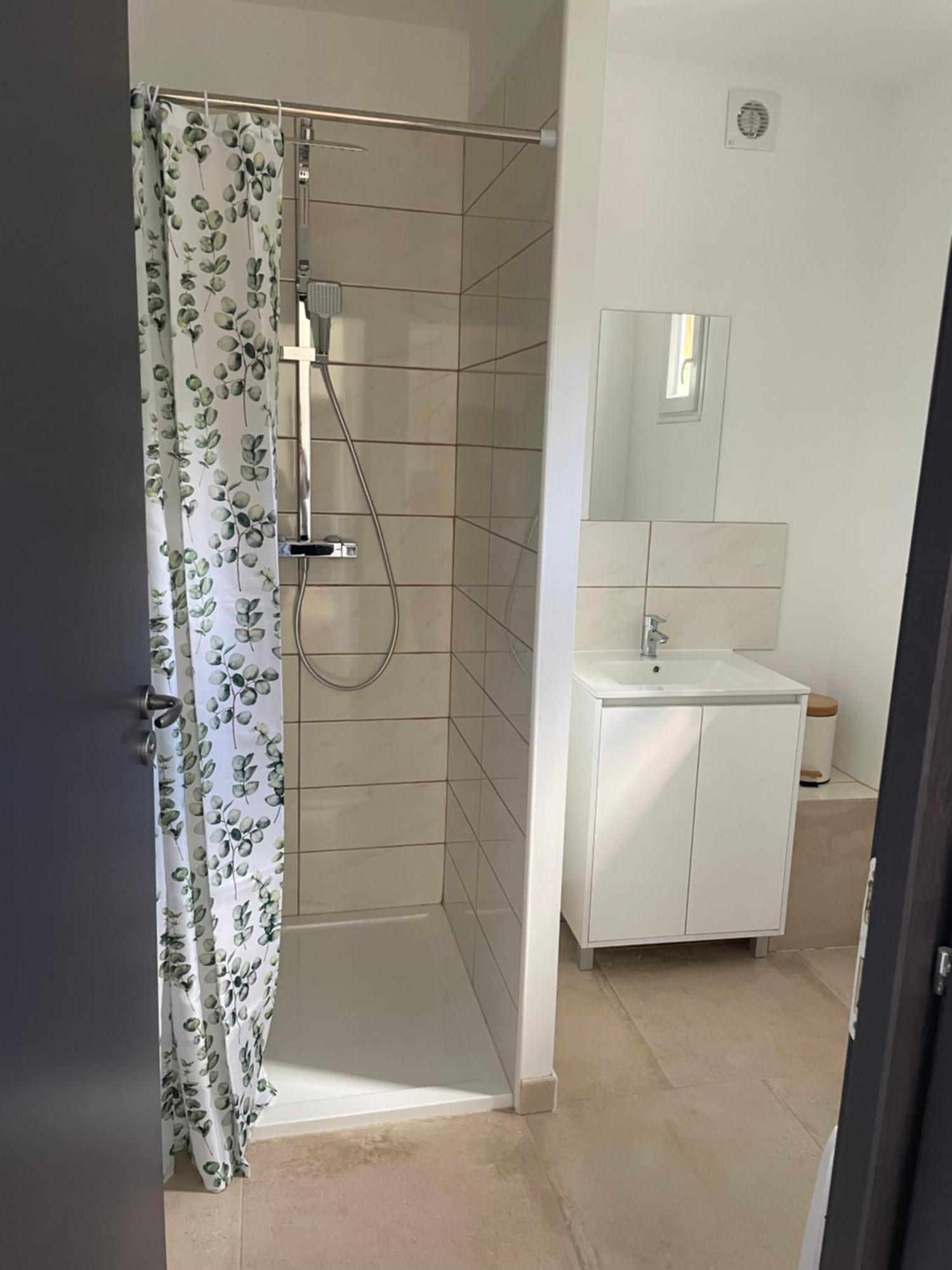 Les Chalets Du Mancel : Chalet Lulu - Bouleries Jump - 24H Du Mans Yvré-lʼÉvêque 외부 사진